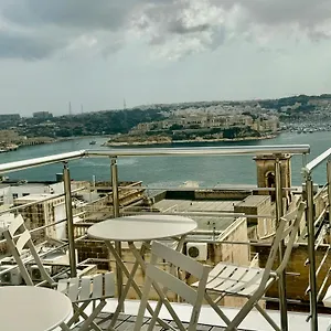 Paulos Valletta